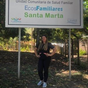 Meet your Posher, Yaneth